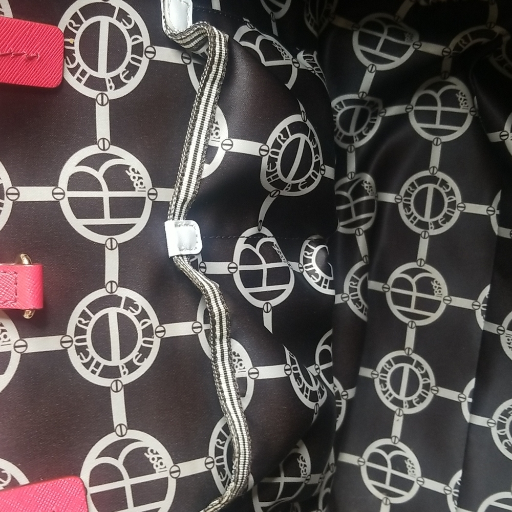 Henri Brendel Tote - Picture 15 of 17